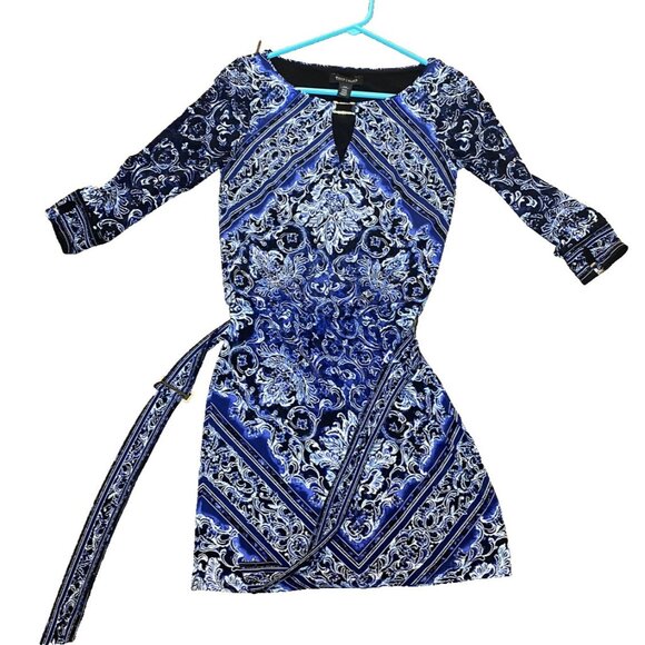 White House Black Market Dresses & Skirts - White House Black Market Blue/Black Floral Keyhole Neck Belted Dress Size XXS